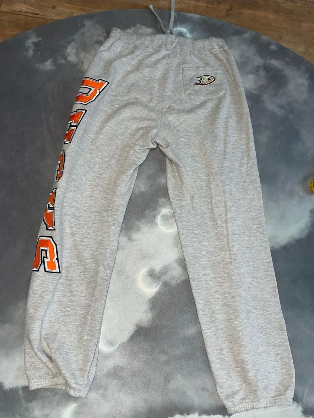 Reebok Gray Sweatpants with Orange 'DUCKS' NHL Hockey | Kids 14